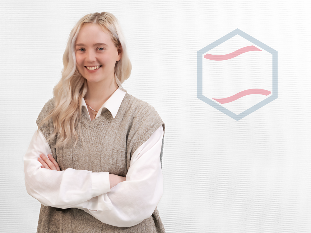 ✉ Lena Herzberg<br>Corporate Influencer und Marketingassistentin