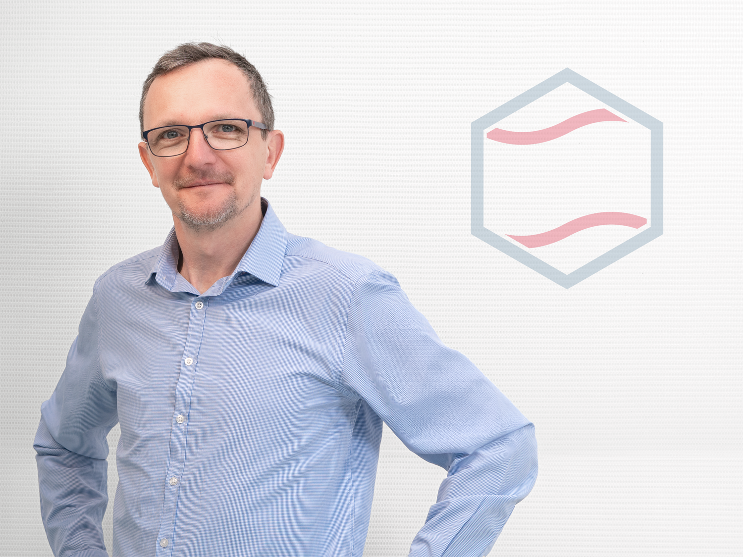 ✉ Tomasz Czarnecki<br>Head of Sales